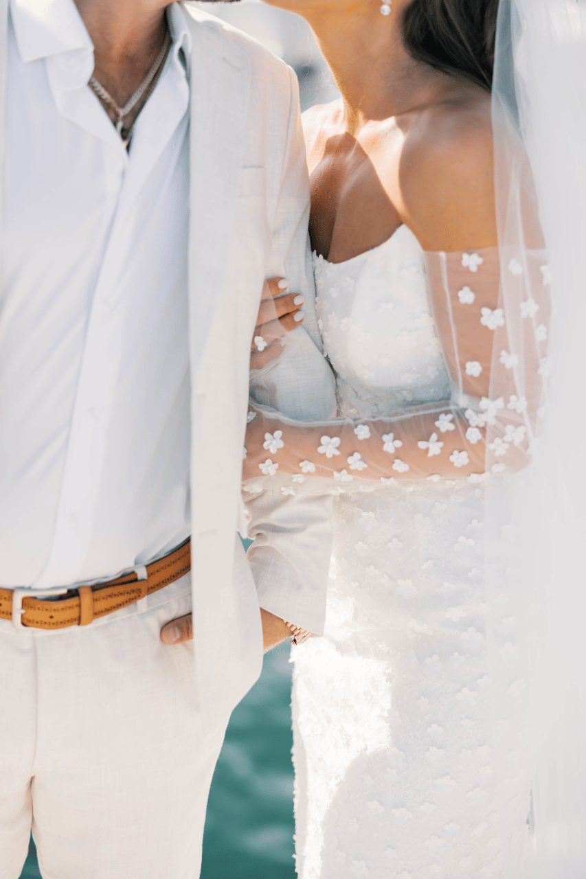 A Modern Summer Wedding at Block Island Beach House photo 5