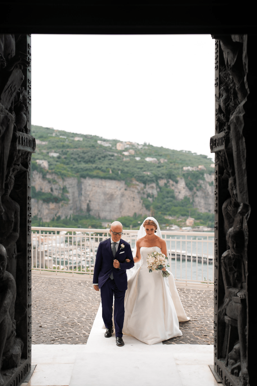 A Glamorous Spring Wedding at La Cocumella photo 2
