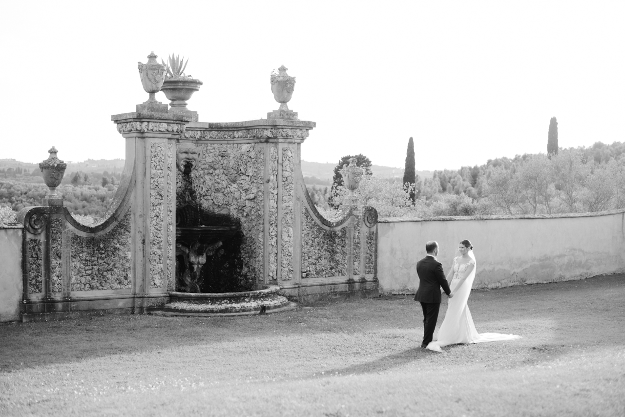 Alexandra Cross & Giovanni Luna's wedding-image-69