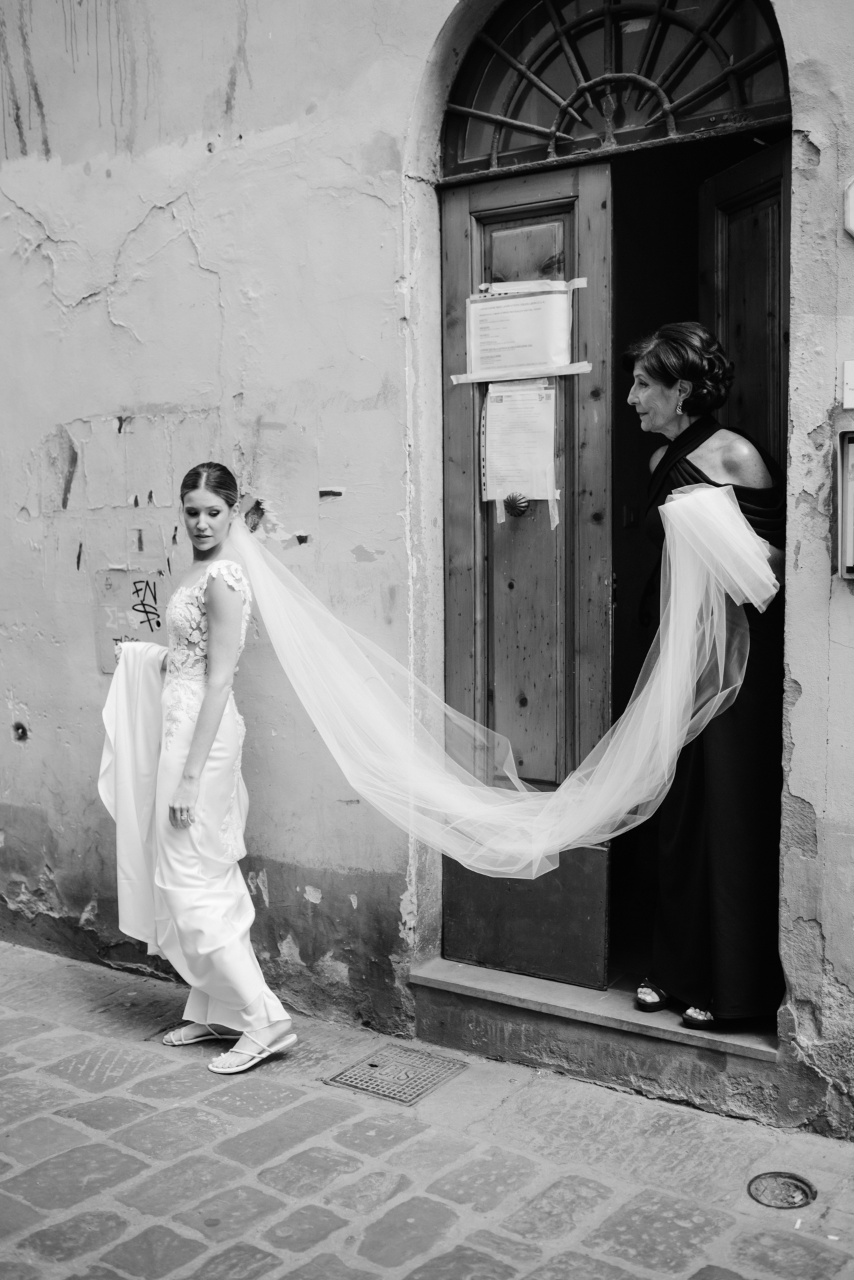 Alexandra Cross & Giovanni Luna's wedding-image-33