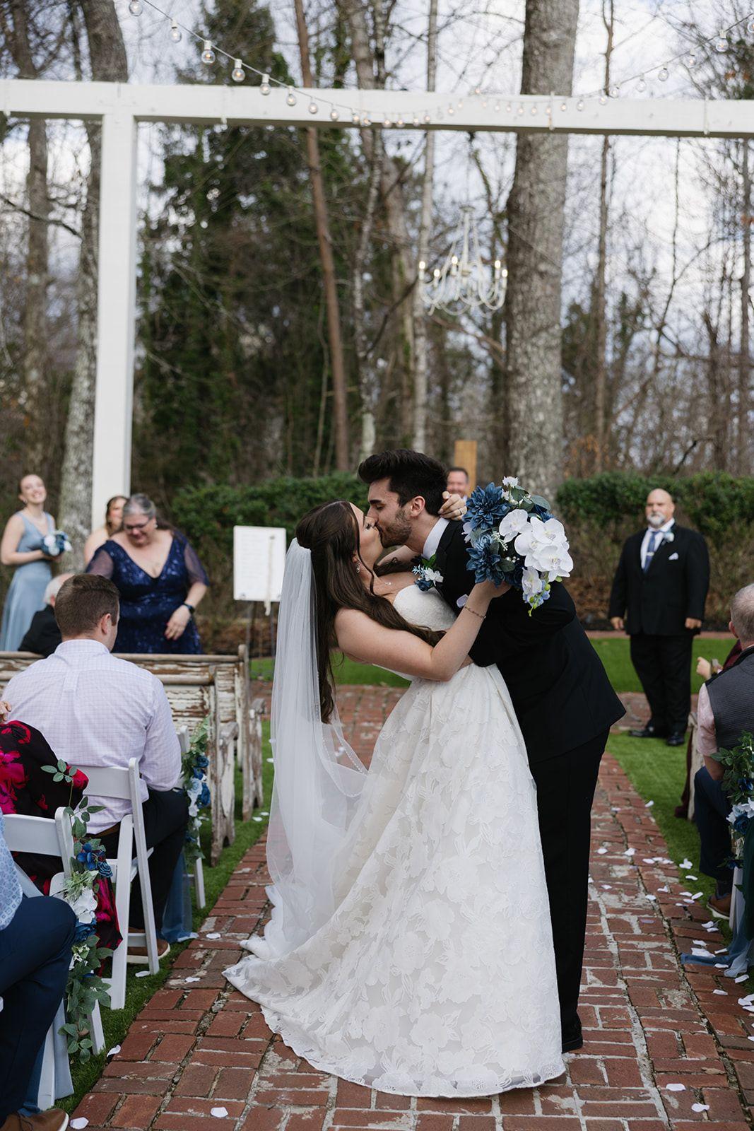 Amanda DeLay Simpson & Joshua Simpson's wedding 47