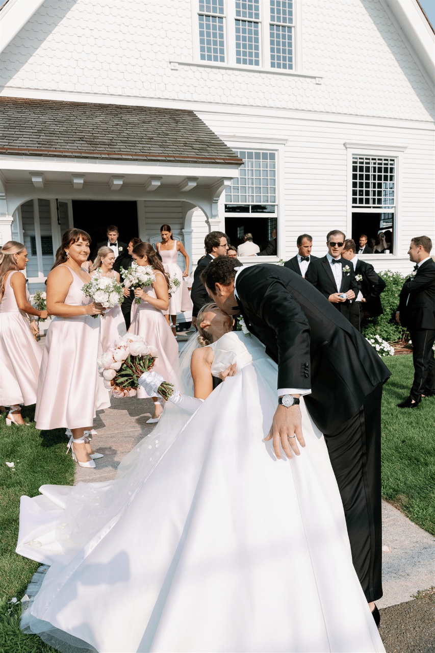 A Classic Summer Wedding at Pine Orchard Yacht & Country Club photo 3