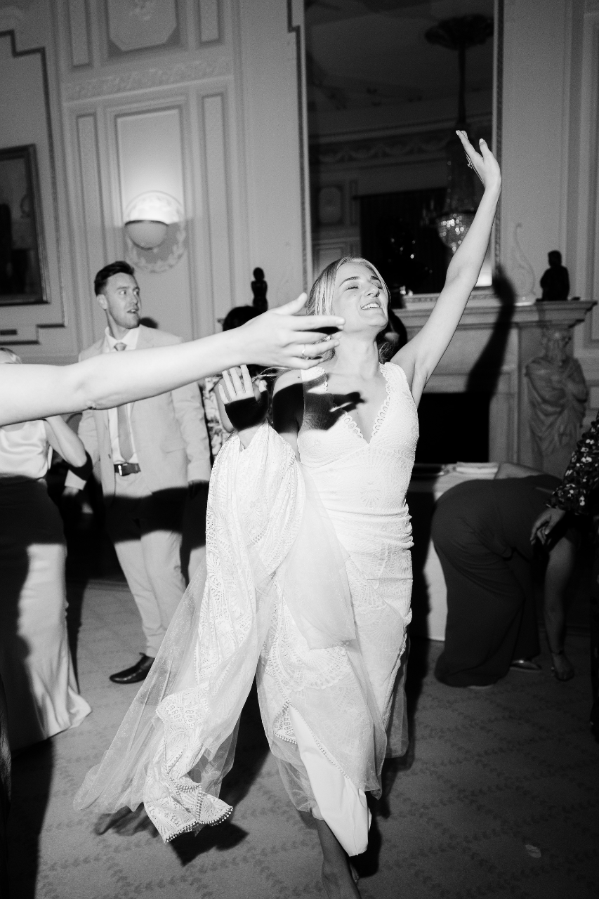 Dayle Kincaid & Elliott Tait's wedding-image-8