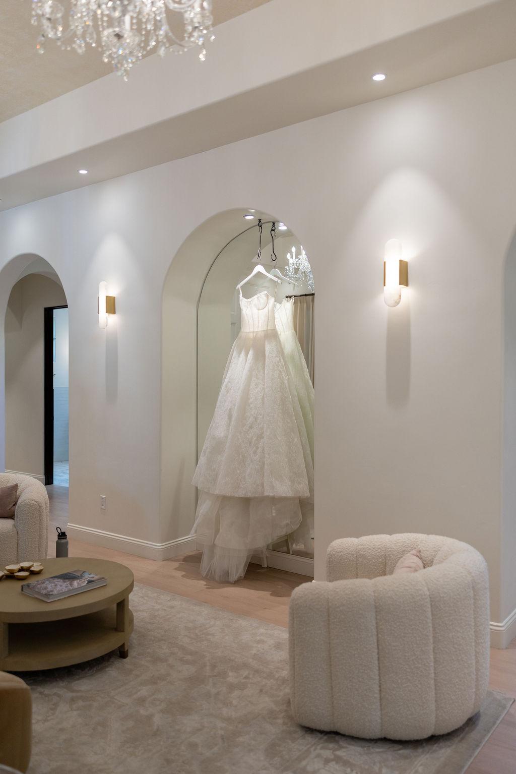 A Romantic Spring Editorial at Monserate Vineyards 8