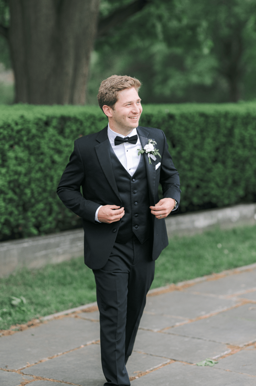 Brittany Bell & Wyatt Kaiser's wedding-image-9