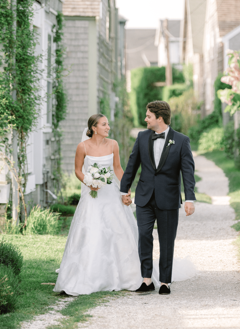 Alexa Kouvaris & Benjamin Rappaport's wedding-image-8