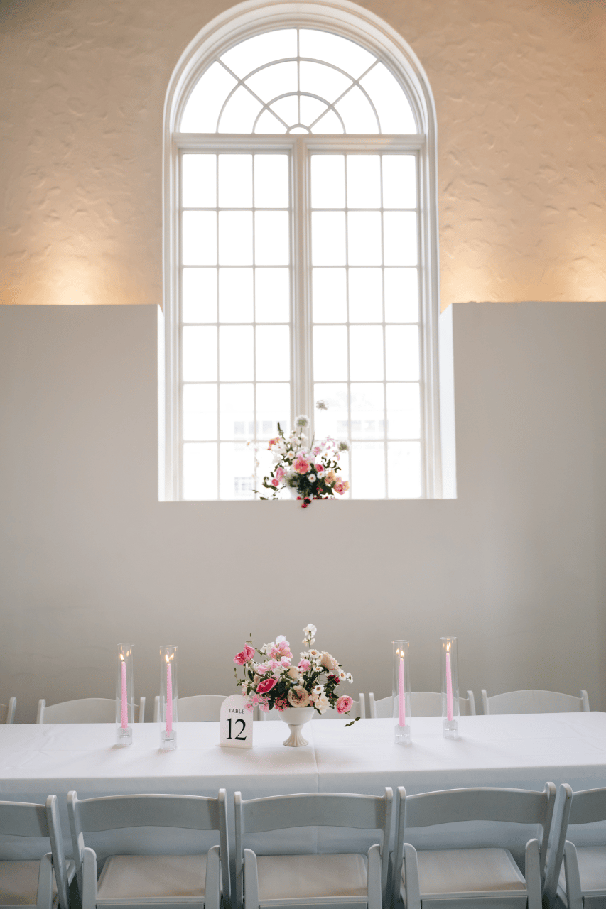 Dreamy Romance at a Historic Spring Affair