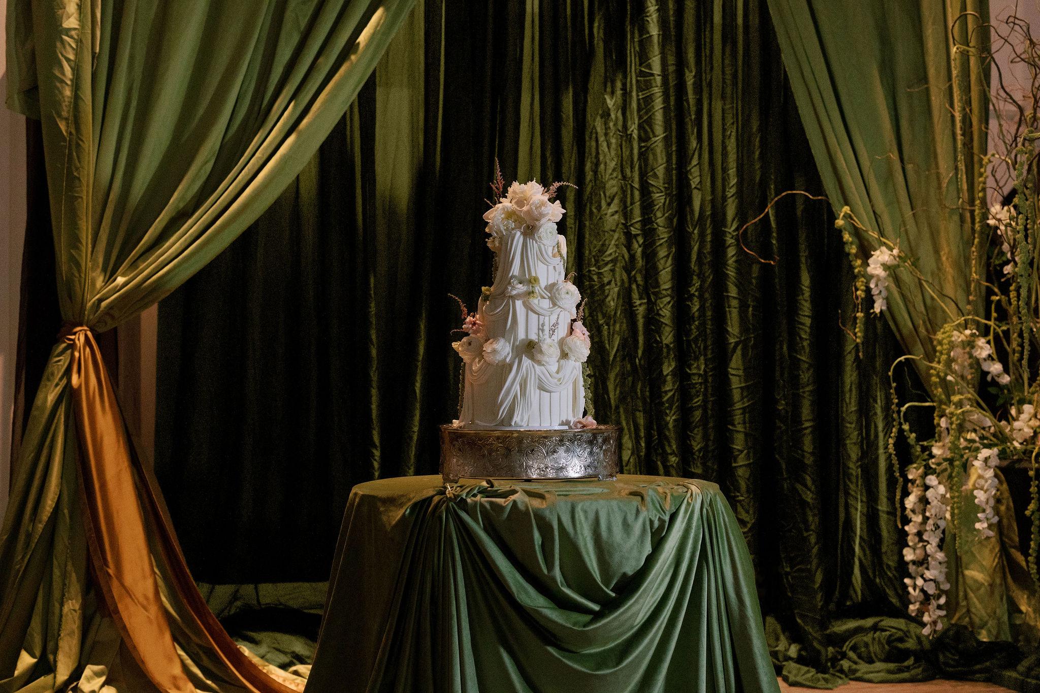 A Vintage Fall Wedding at The Arches 33