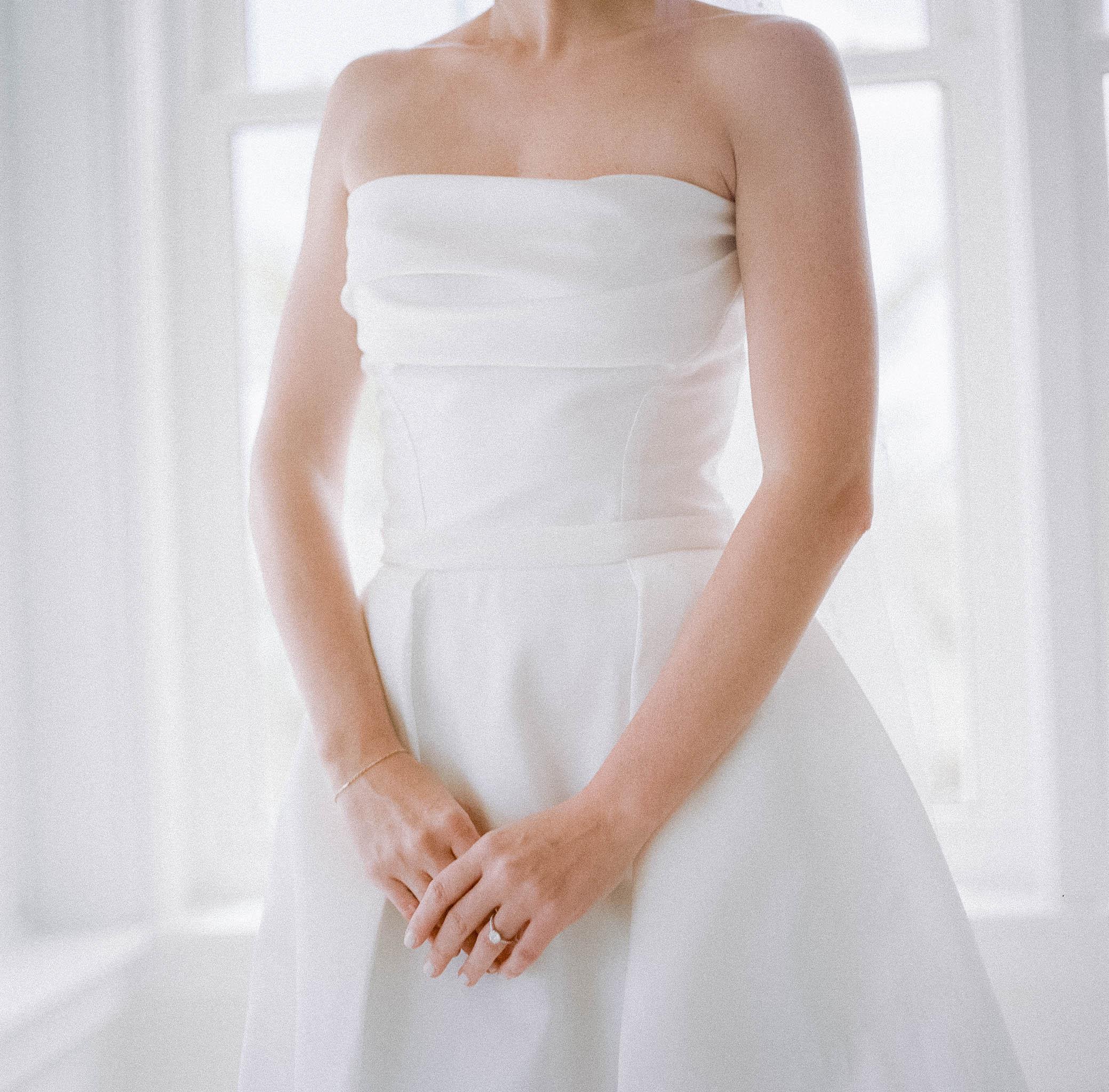 A Romantic Spring Wedding at The Unfinished Church photo 4