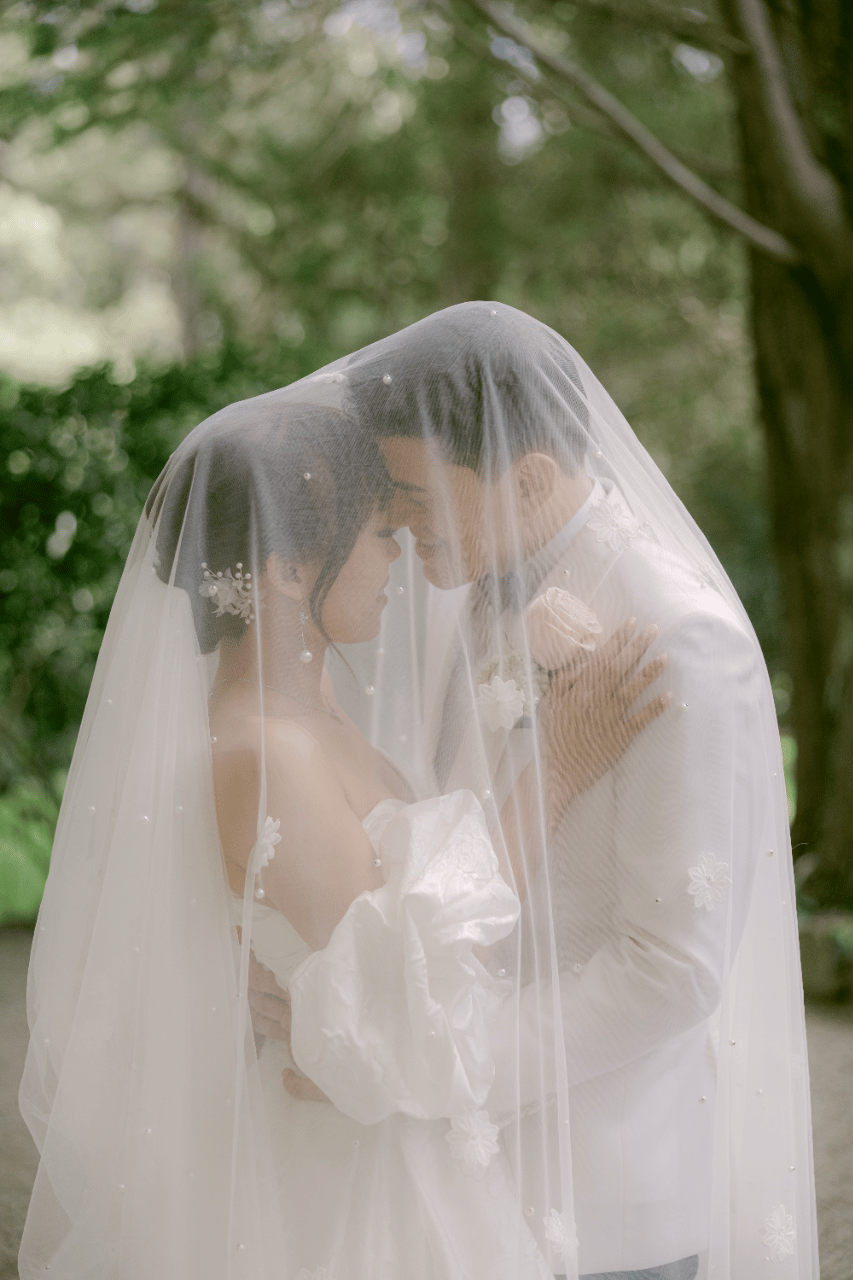 A Romantic Spring Wedding at Tatra Receptions photo 3