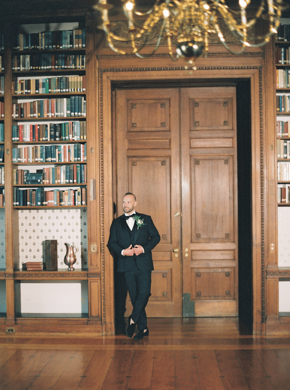 Dreamy Spring Nuptials at Aldrich Mansion photo 3