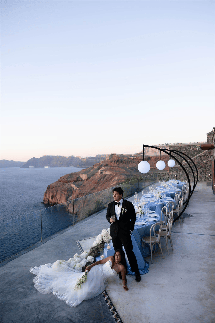 Modern Fall Elegance Overlooking the Santorini Caldera photo 3