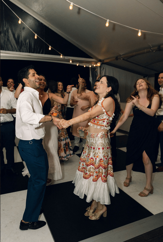 A Romantic Summer Wedding at Bedell Cellars 4