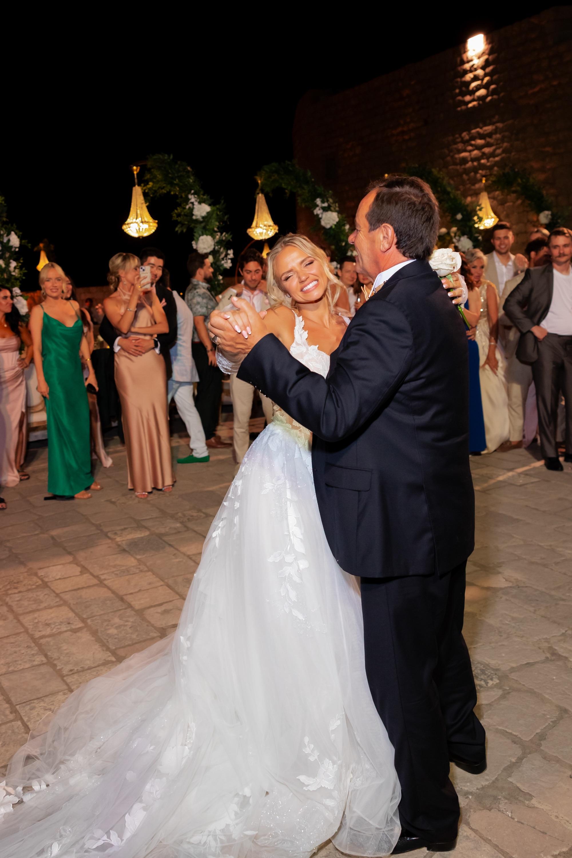 Veronika Dash and Andrew Sandler's Wedding 8