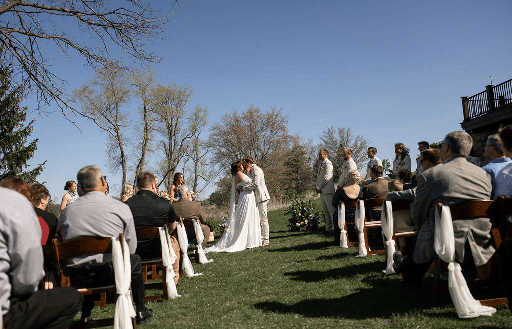 Carrie Olson & Zack Olson's wedding-image-14