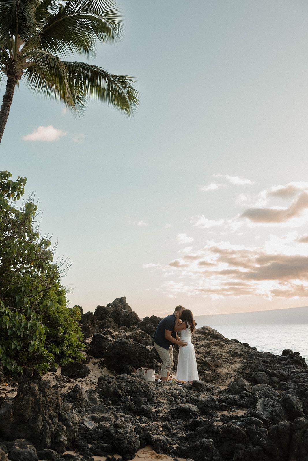 A Classic Spring Engagement at Makena Cove 43