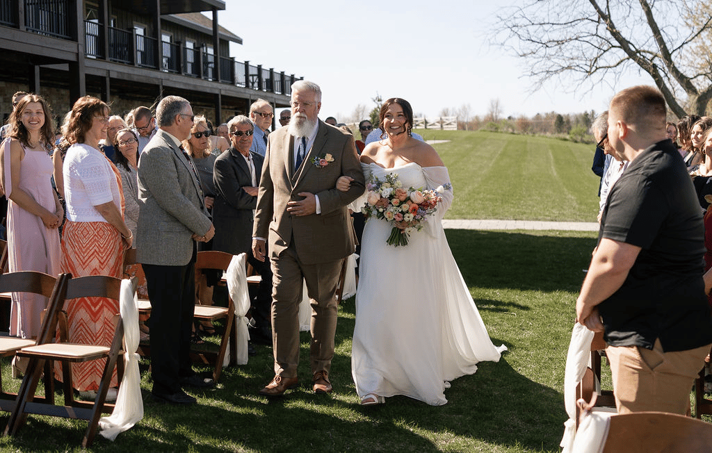 Carrie Olson & Zack Olson's wedding-image-11