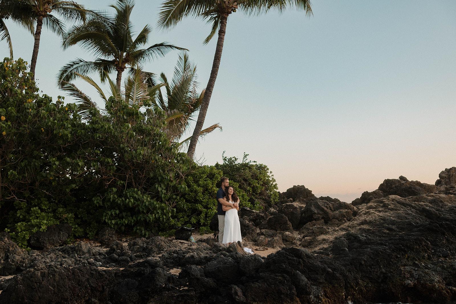 A Classic Spring Engagement at Makena Cove 58