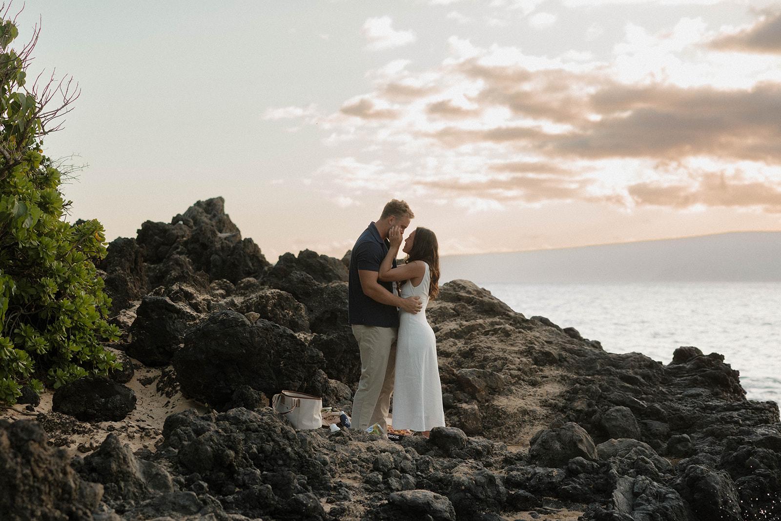 A Classic Spring Engagement at Makena Cove 42