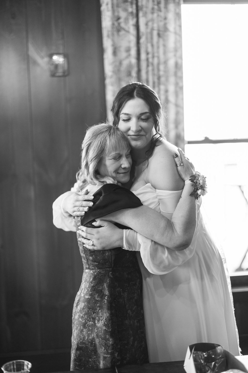Carrie Olson & Zack Olson's wedding-image-23