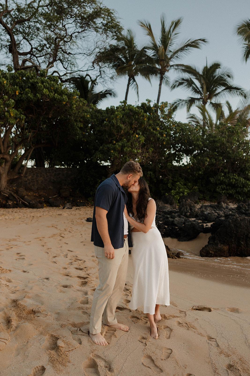 A Classic Spring Engagement at Makena Cove 55
