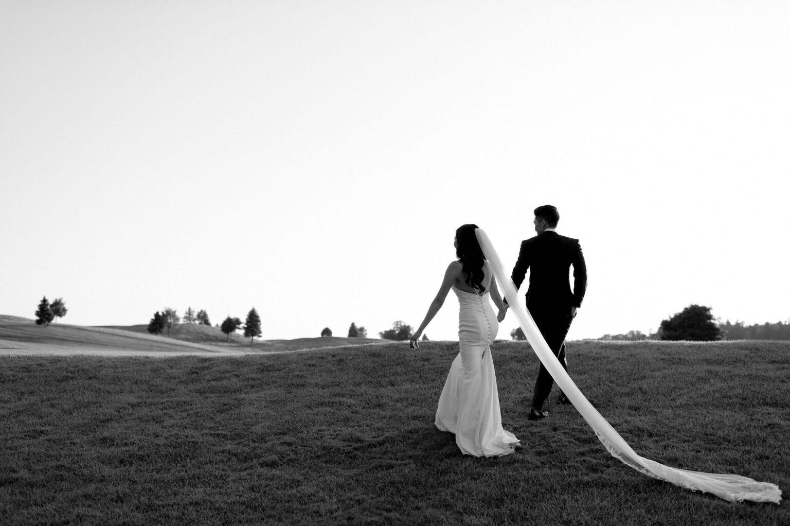 A Romantic Summer Wedding at Whistle Bear Golf Club 10
