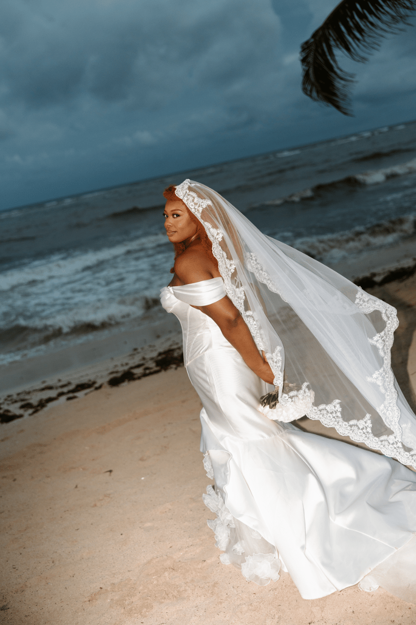 direct flash bridals on the beach