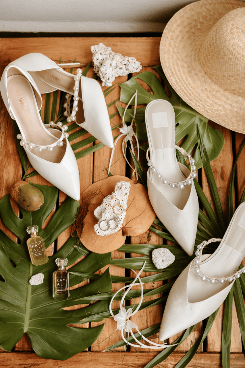 detail photos with natural elements foraged from the resort area and beach