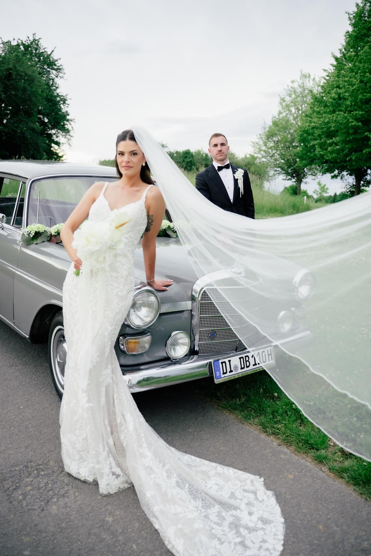 A Classic Spring Wedding at The Garden Villa 28