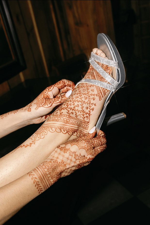 A Non-Traditional Spring Wedding at Hotel Villa Caletas 6