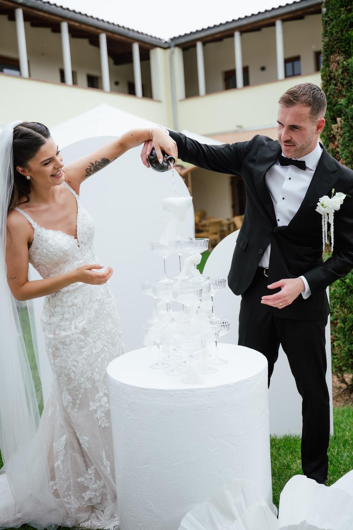 A Classic Spring Wedding at The Garden Villa 12