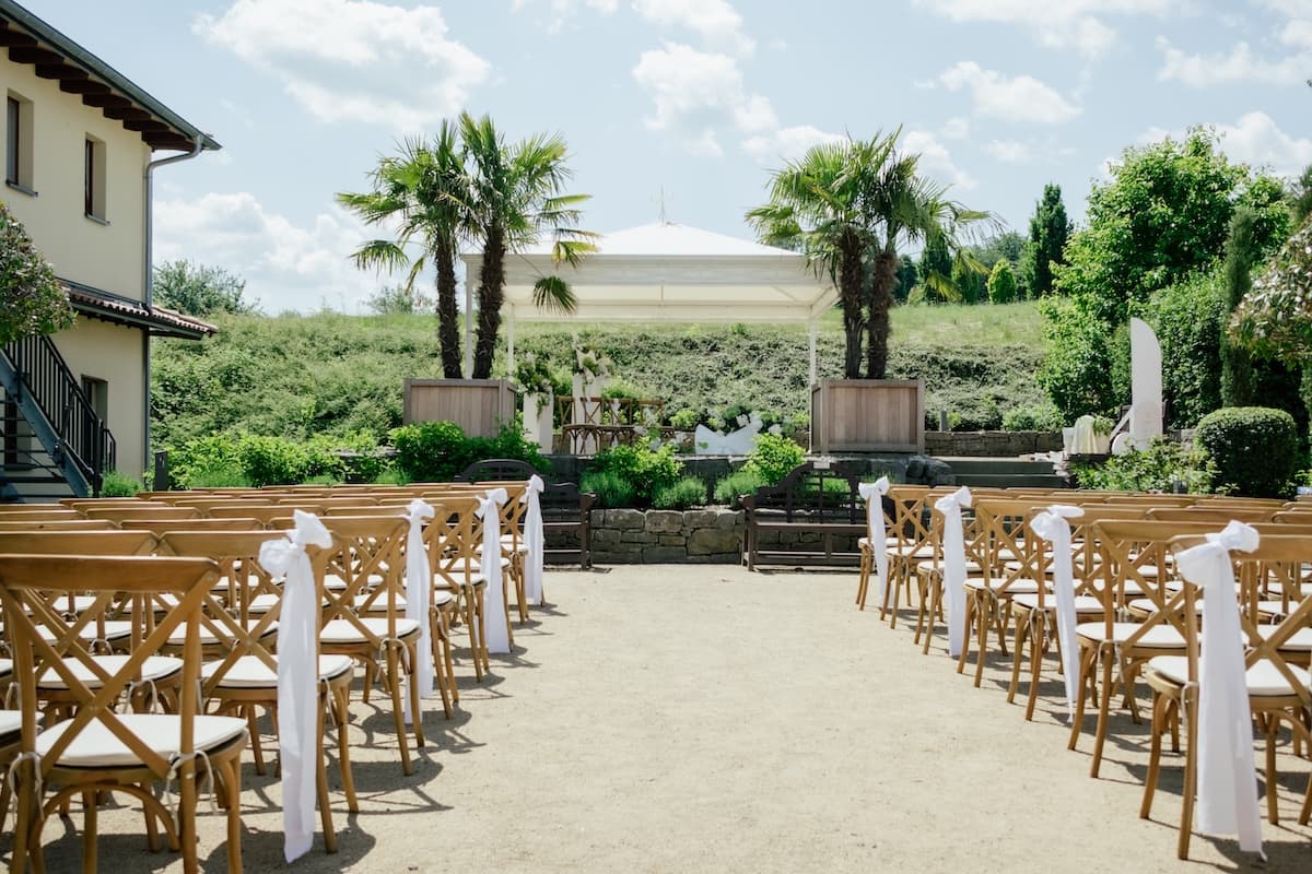 A Classic Spring Wedding at The Garden Villa 14