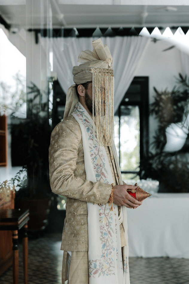 A Non-Traditional Spring Wedding at Hotel Villa Caletas 9
