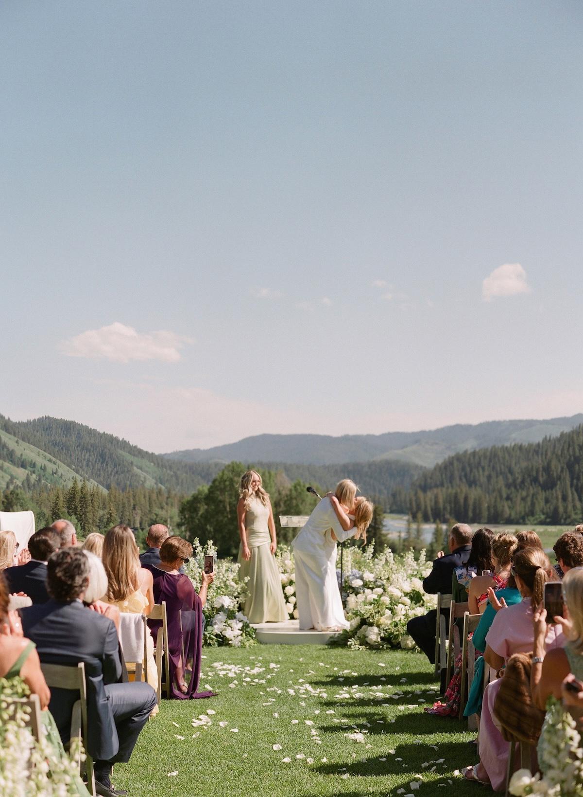 A Romantic Fall Wedding at the Snake River Sporting Club 20