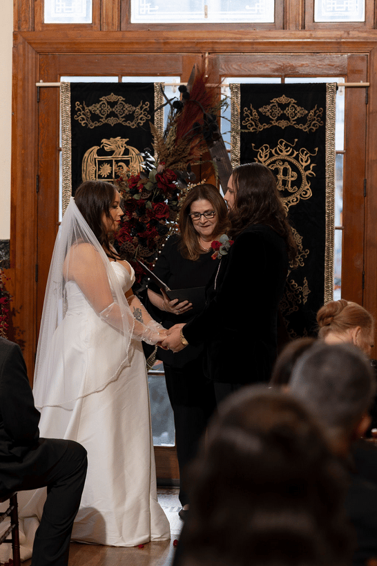 A Non-Traditional Fall Wedding at La Banque de Fleuve 14