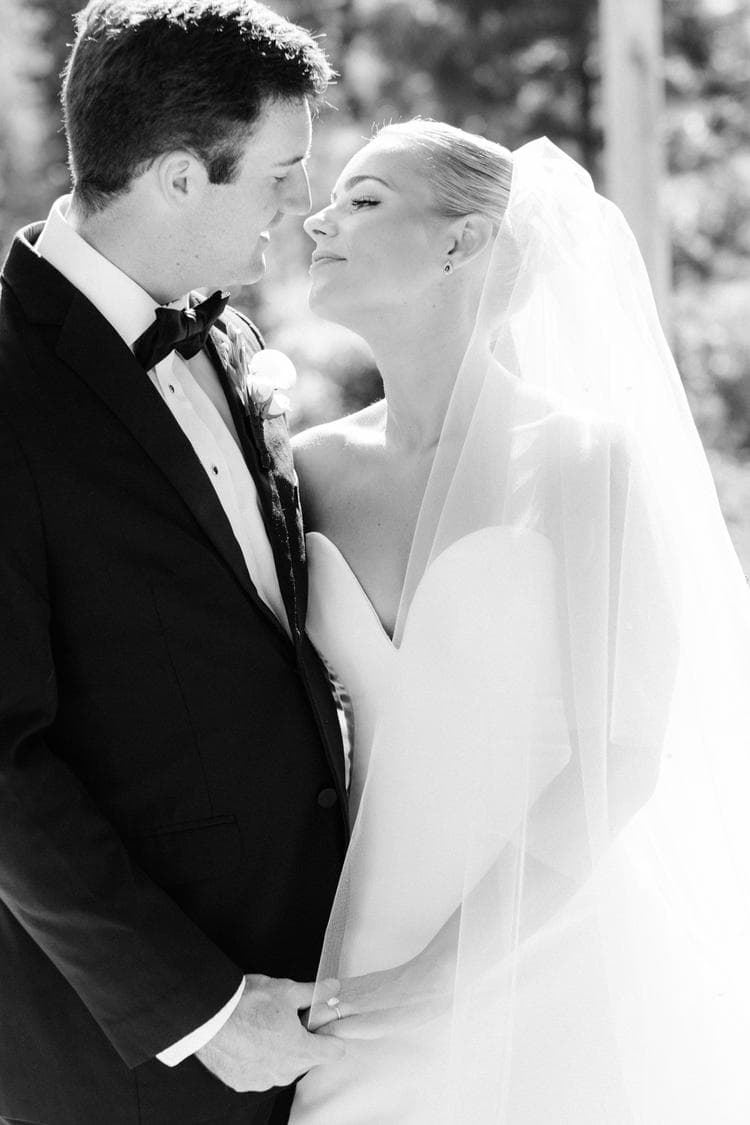 A Modern Fall Wedding at The Ritz-Carlton, Lake Tahoe 5