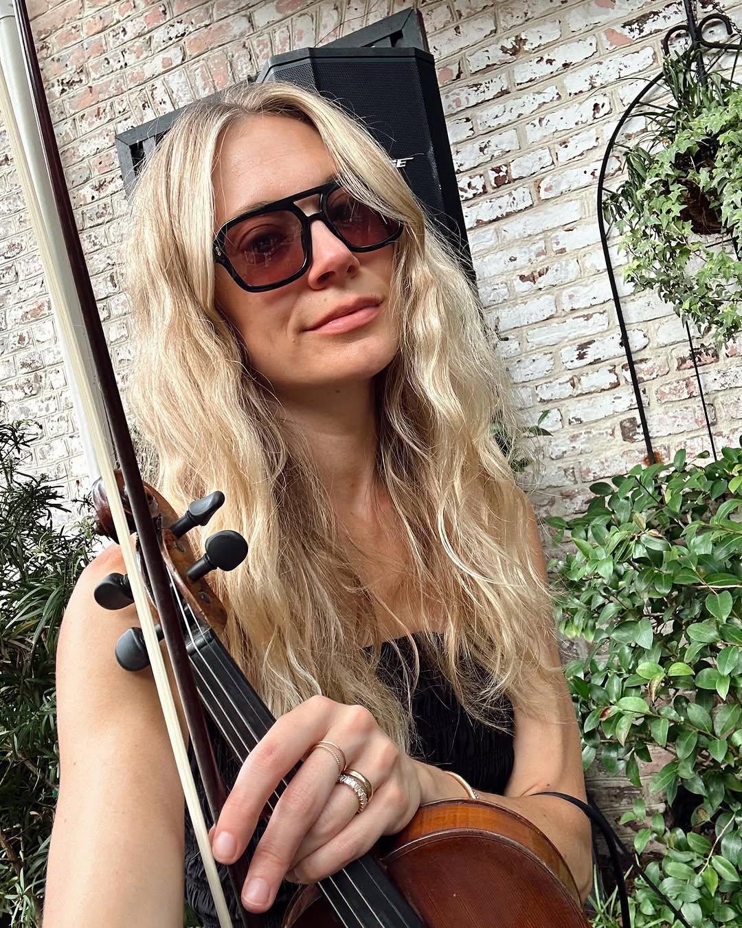 Zoe Violin & Ensemble's portfolio 5