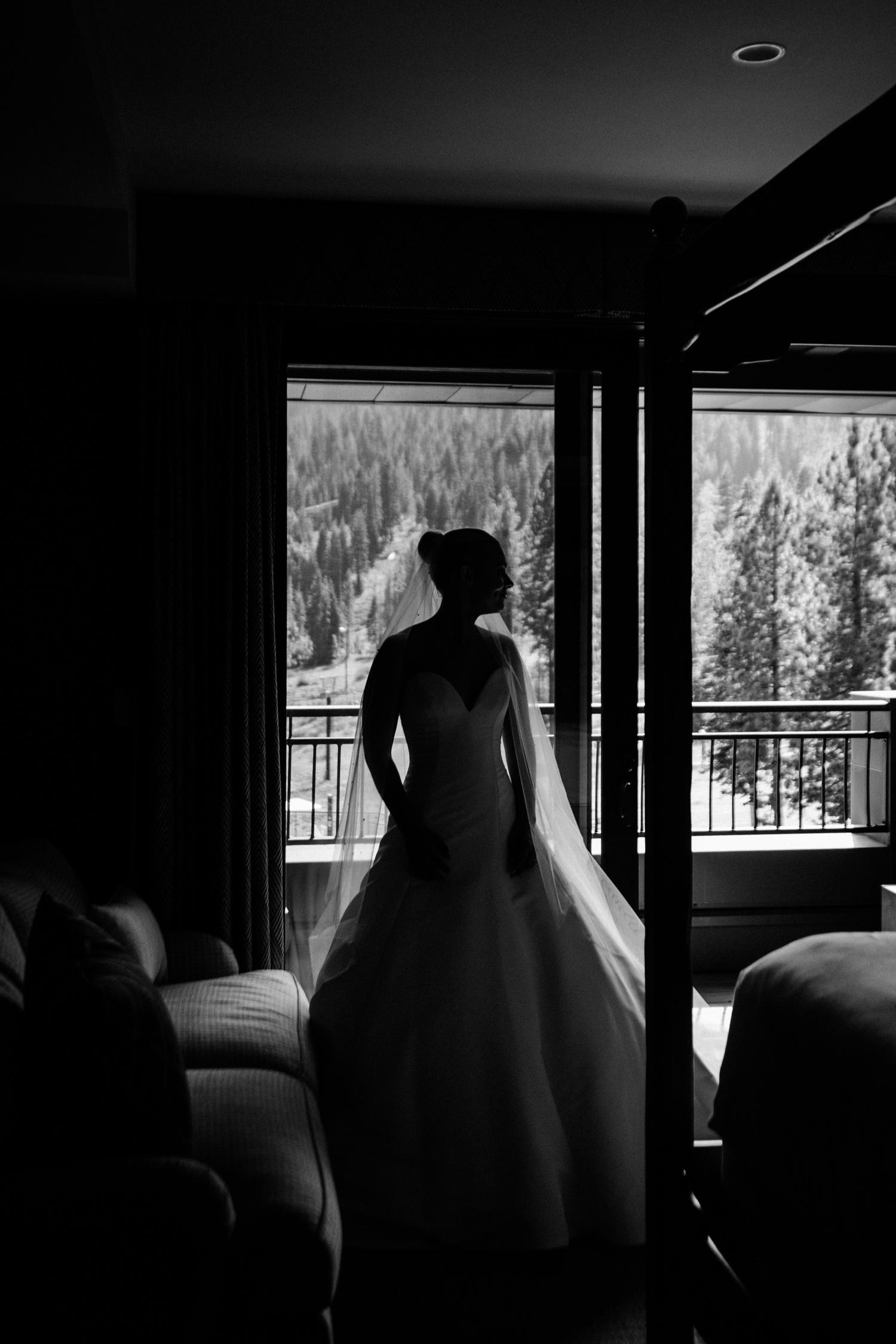 A Modern Fall Wedding at The Ritz-Carlton, Lake Tahoe 15