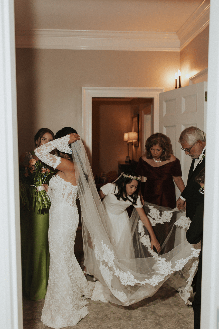 Jessica Alvarez & Alex Beale's wedding-image-16