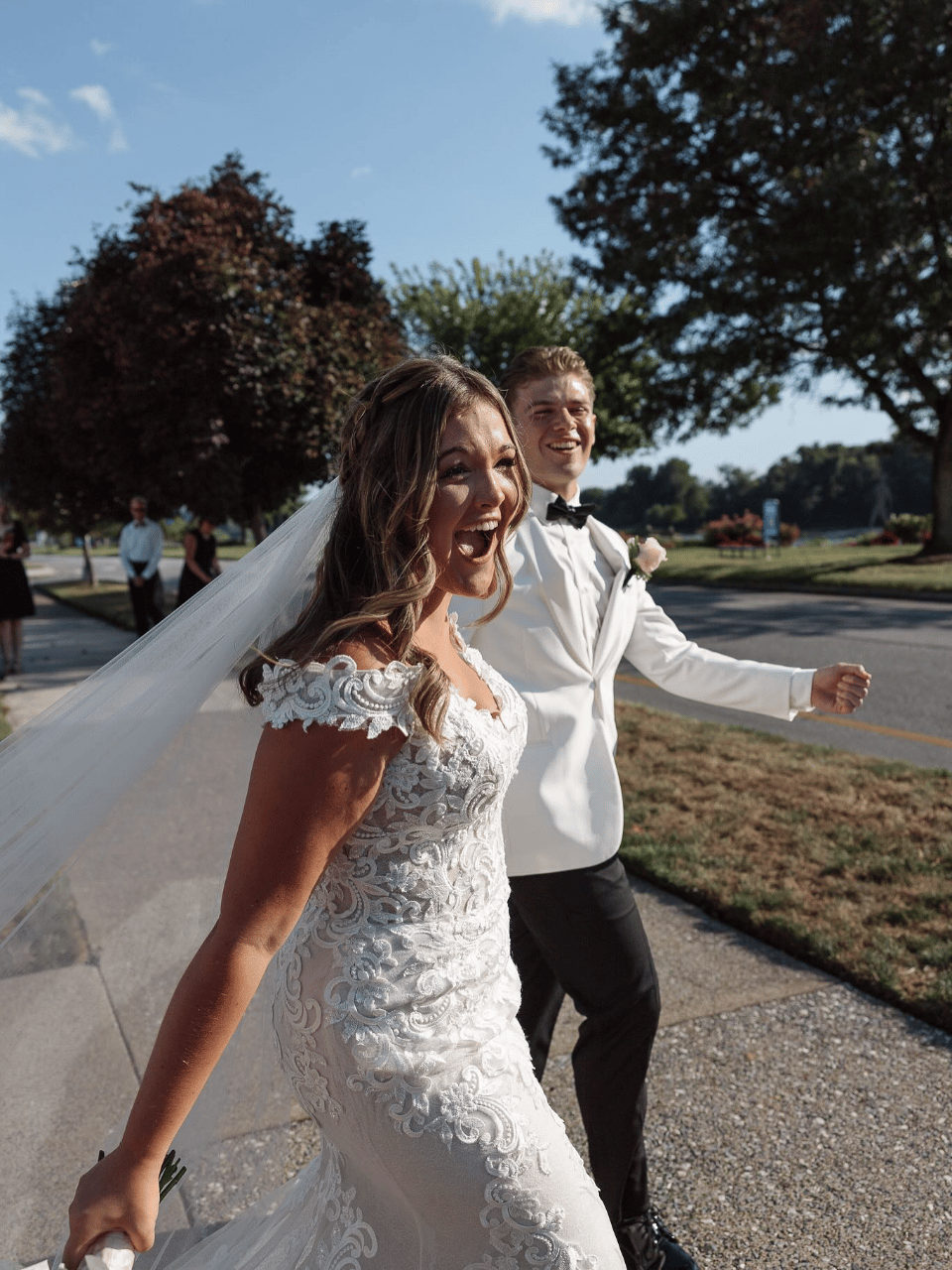 Ellie Logan & Jonathan Logan's wedding-image-38