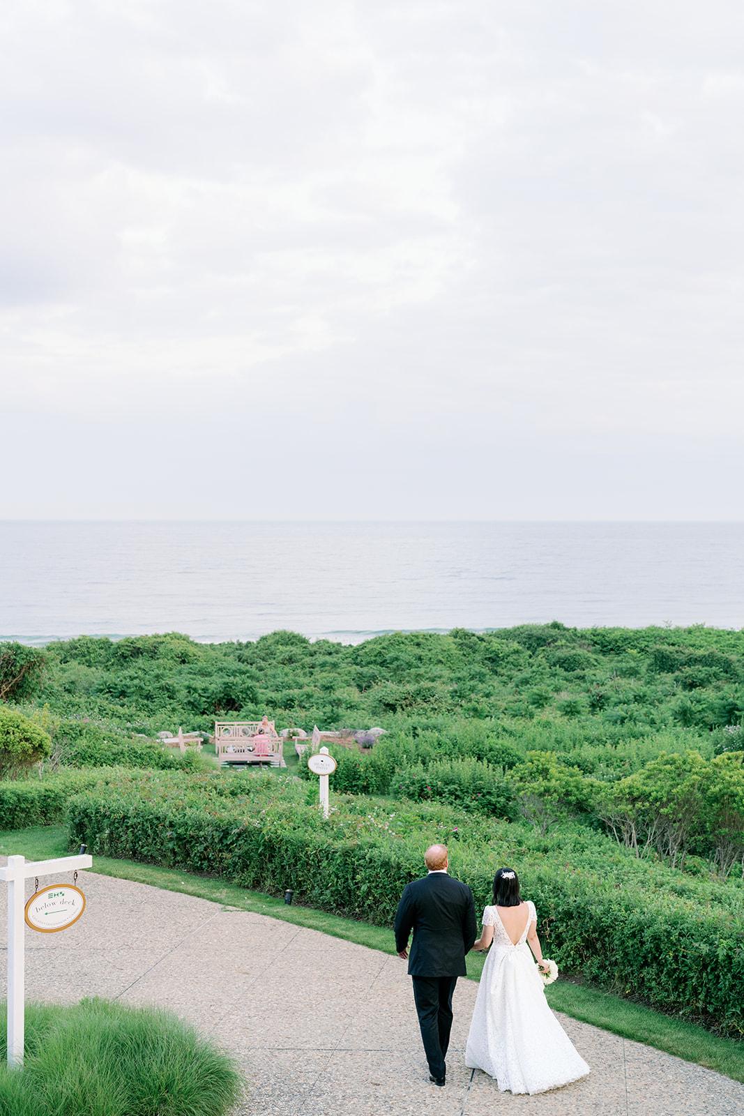 A Classic Summer Wedding at the Ocean House 31