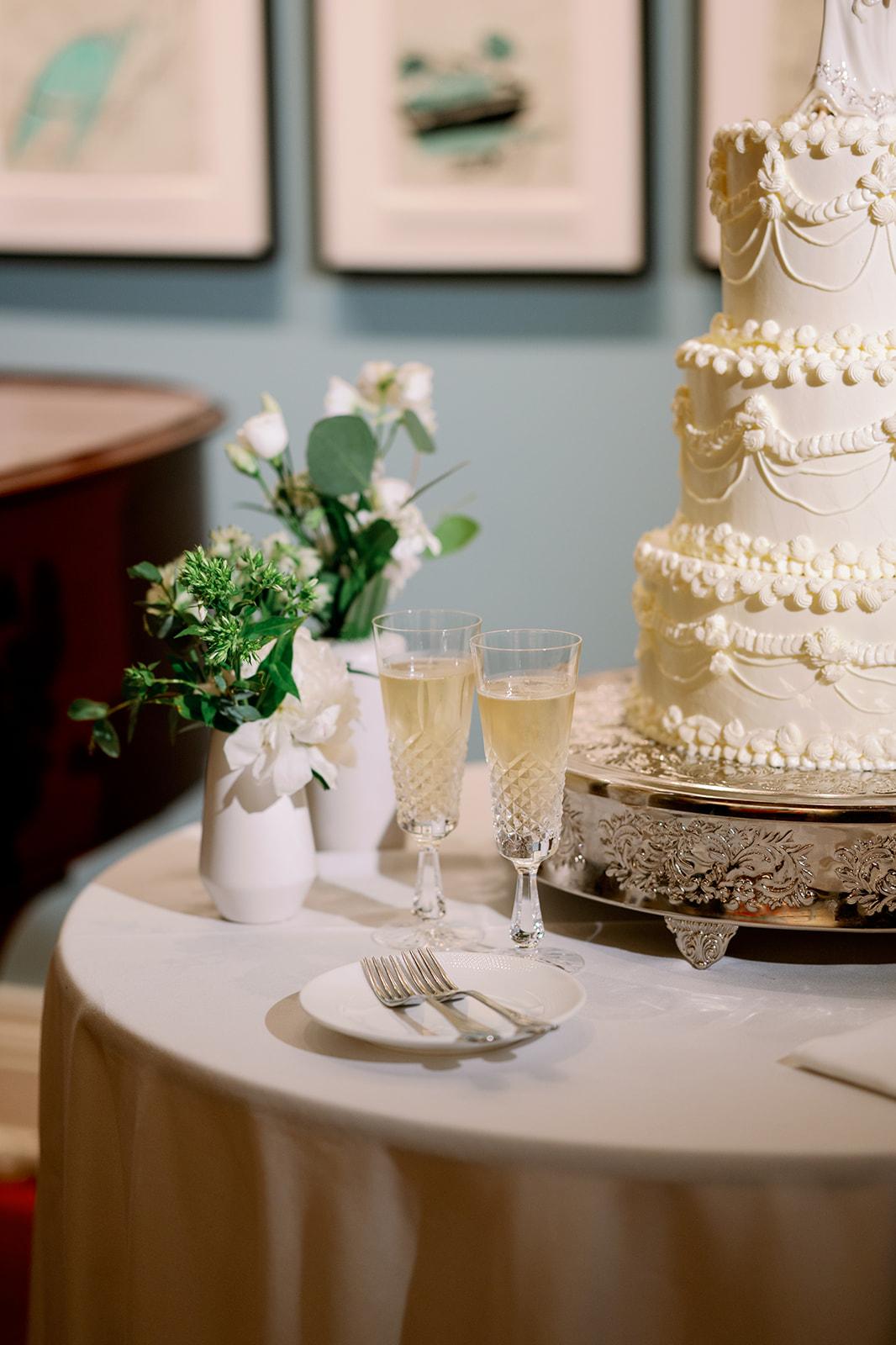 A Classic Summer Wedding at the Ocean House 12