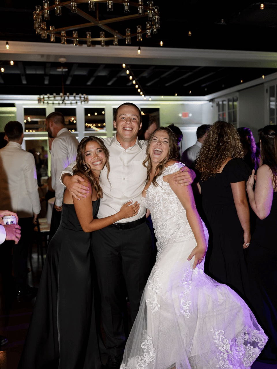 Ellie Logan & Jonathan Logan's wedding-image-2