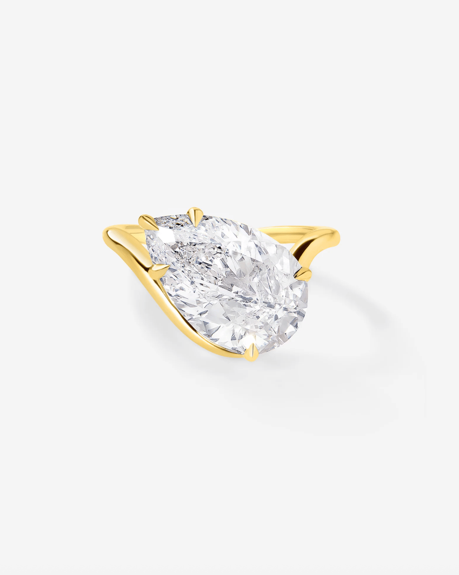 4.25 Pear Lab Diamond in The Curve Whisper Thin®