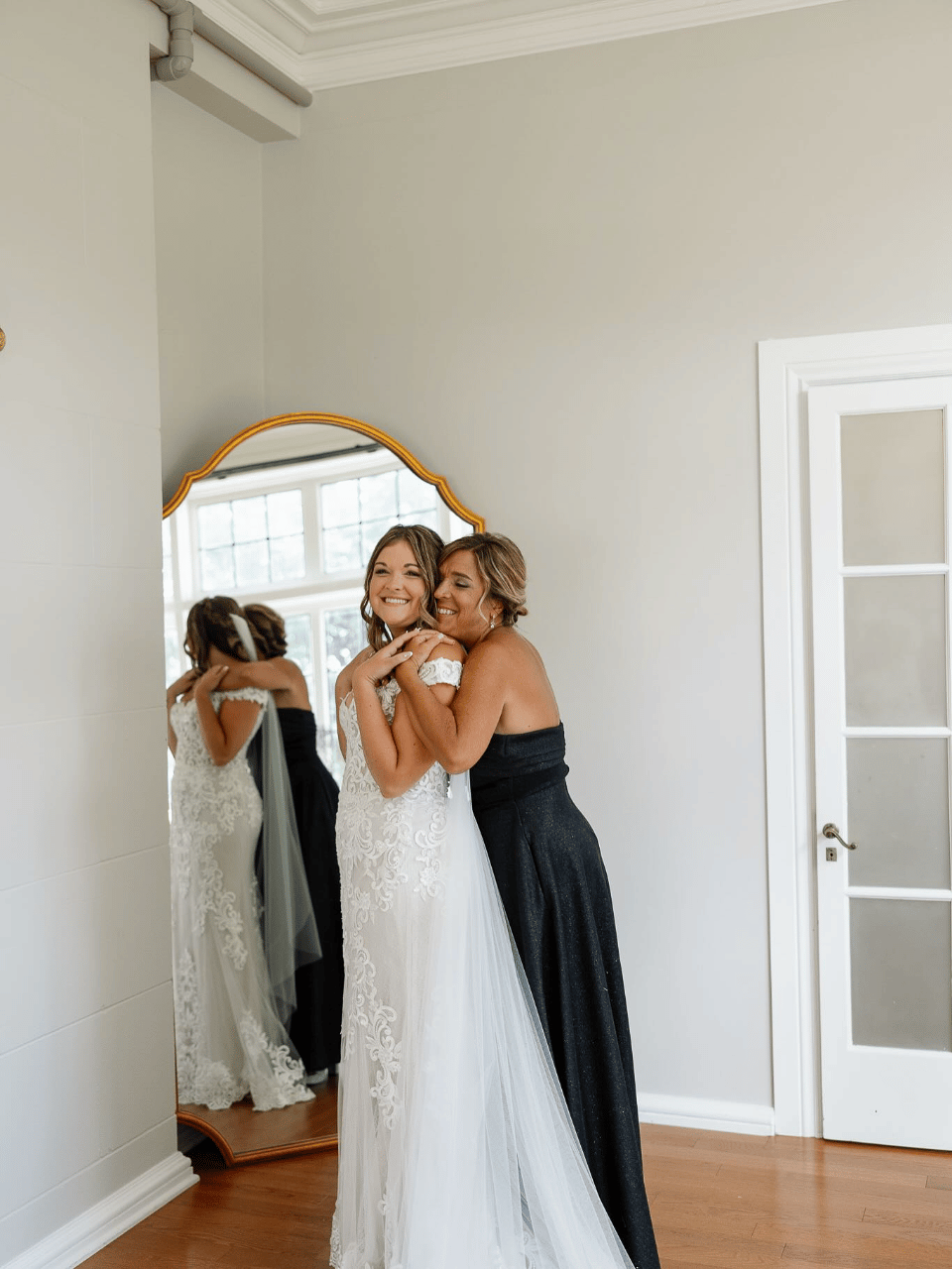 Ellie Logan & Jonathan Logan's wedding-image-7