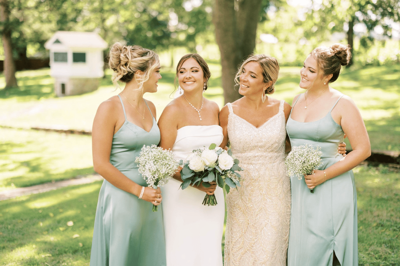 Ellie Logan & Jonathan Logan's wedding-image-11