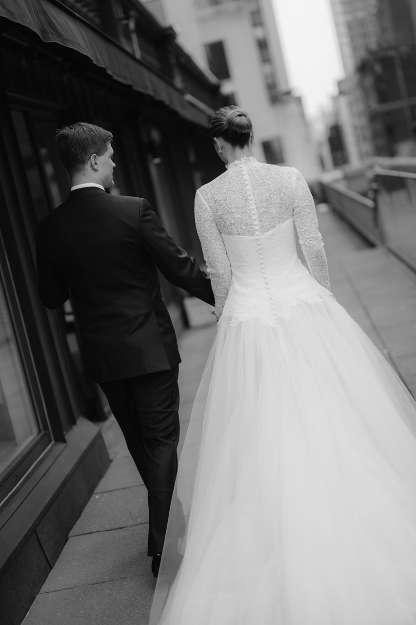 Caroline Neumann & Ryan Brady's wedding-image-16
