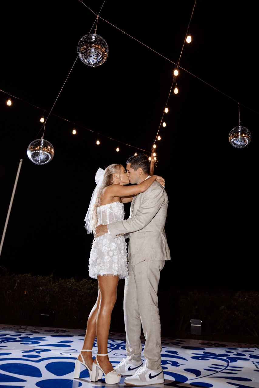 Alyssa Reynolds & Michael Garcia's wedding-image-22