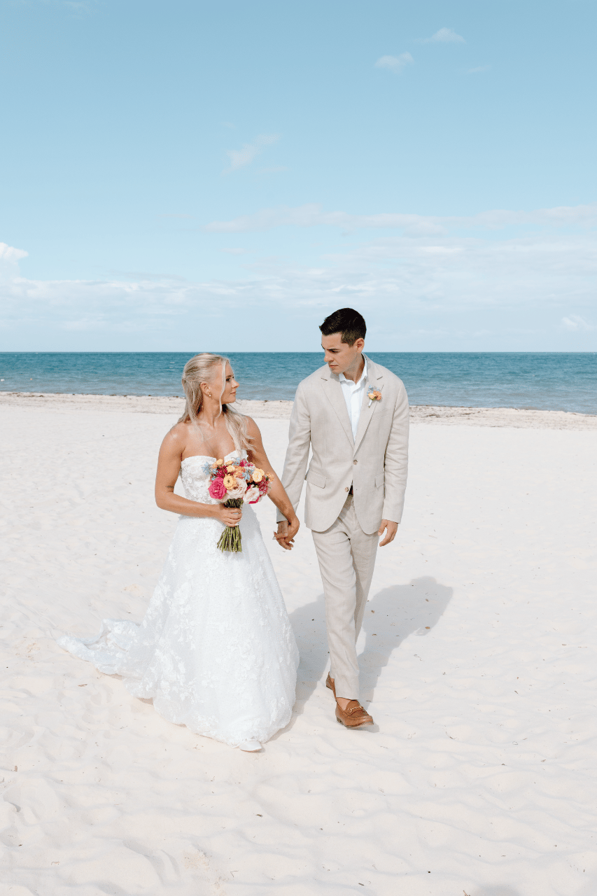 Alyssa Reynolds & Michael Garcia's wedding-image-9