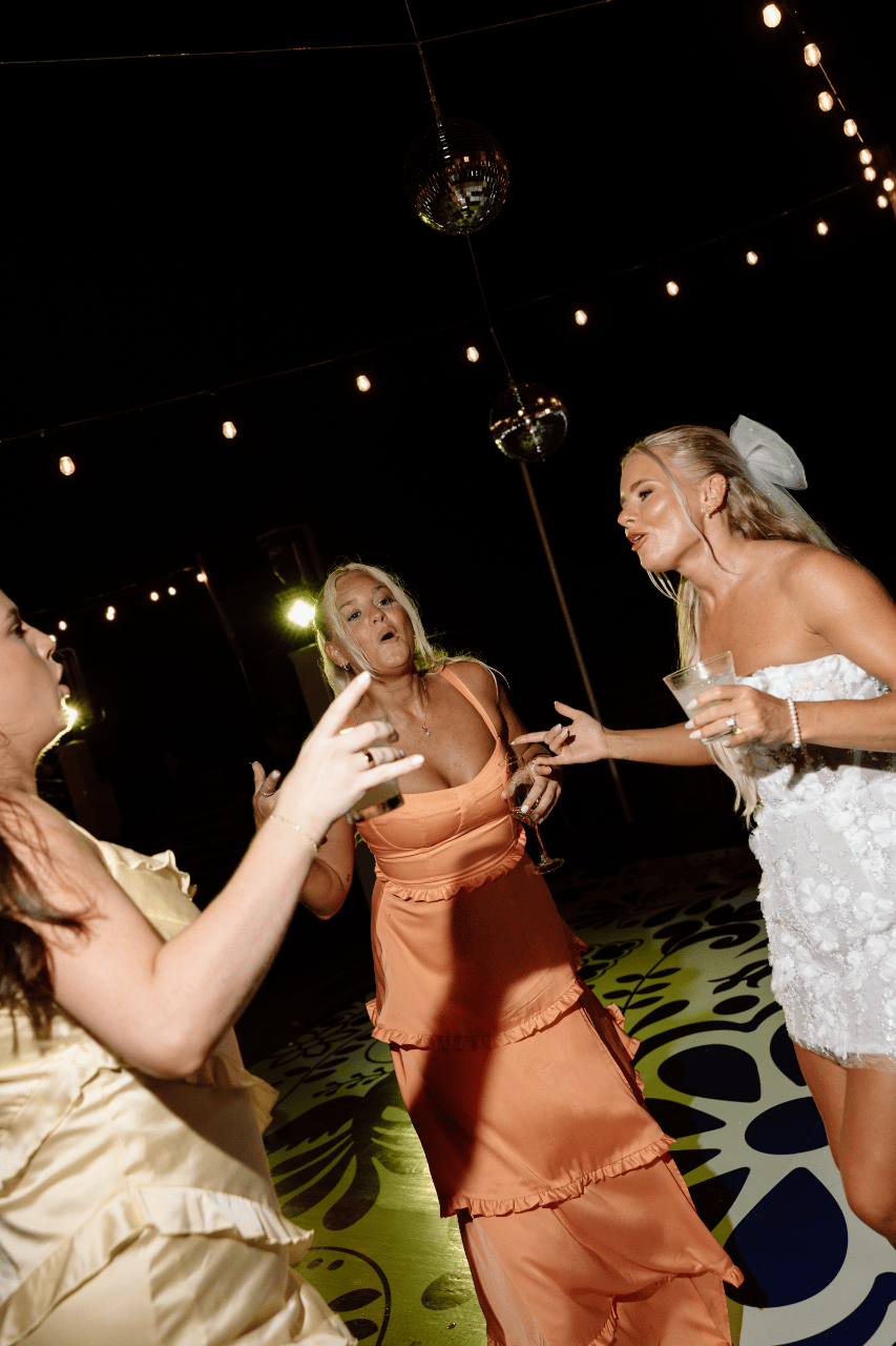 Alyssa Reynolds & Michael Garcia's wedding-image-23